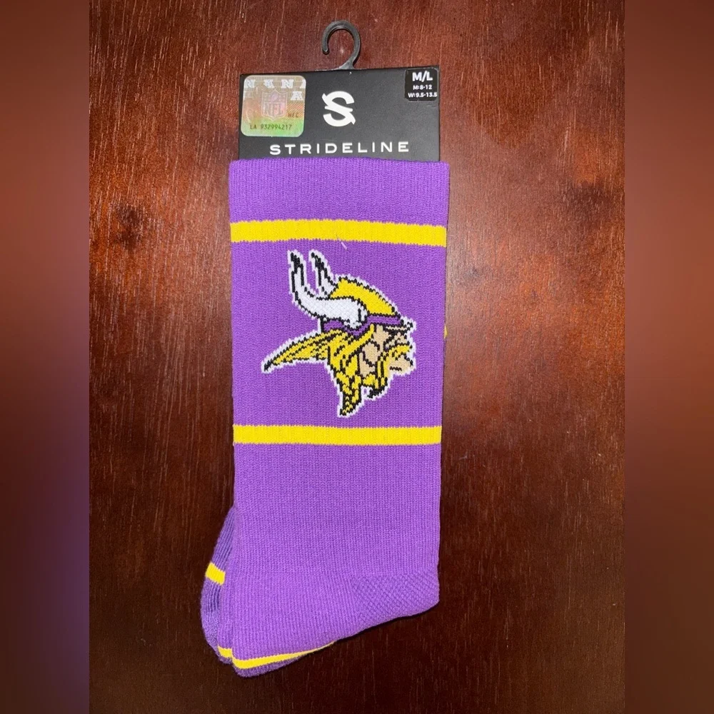 MINNESOTA VIKINGS STRIDELINE CREW SOCKS NWT MEN’S SHOE SIZE 8-12